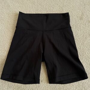 Aritzia Women's Black Shorts